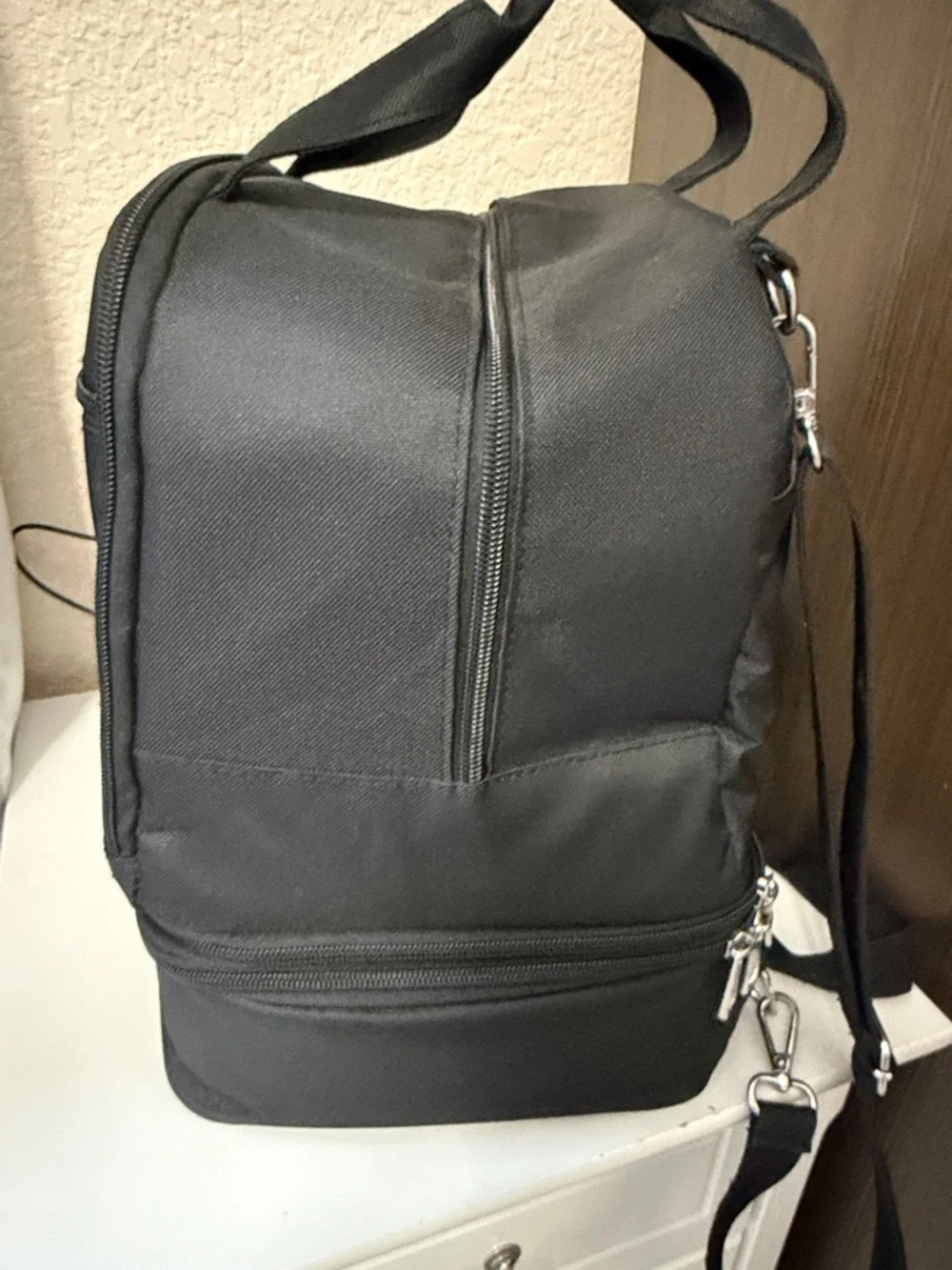 N/A compact black
